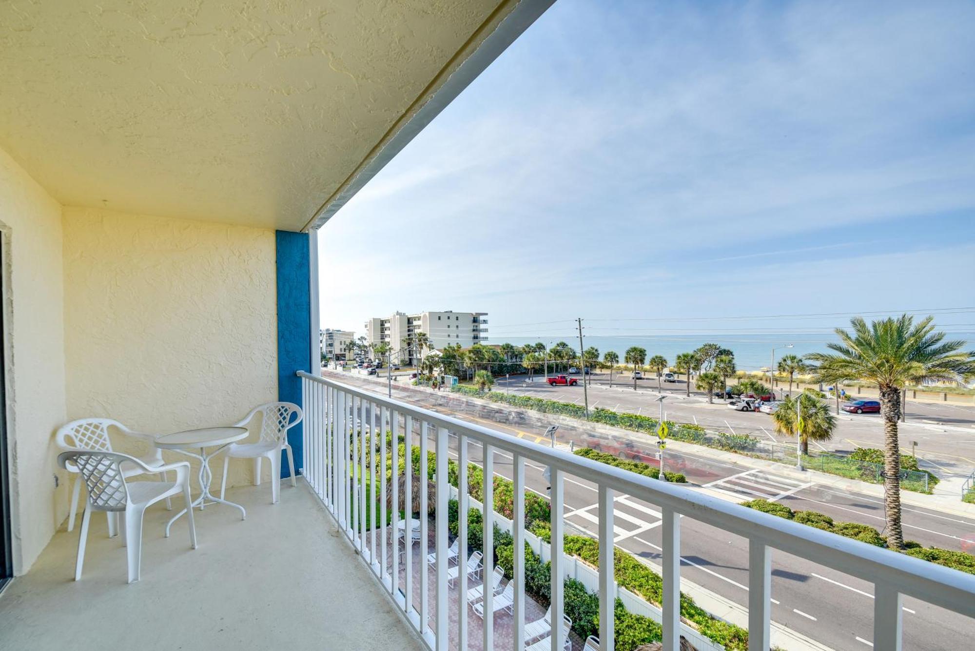 Coastal Condo With Balcony Walk To Madeira Beach! St. Pete Beach Exterior foto