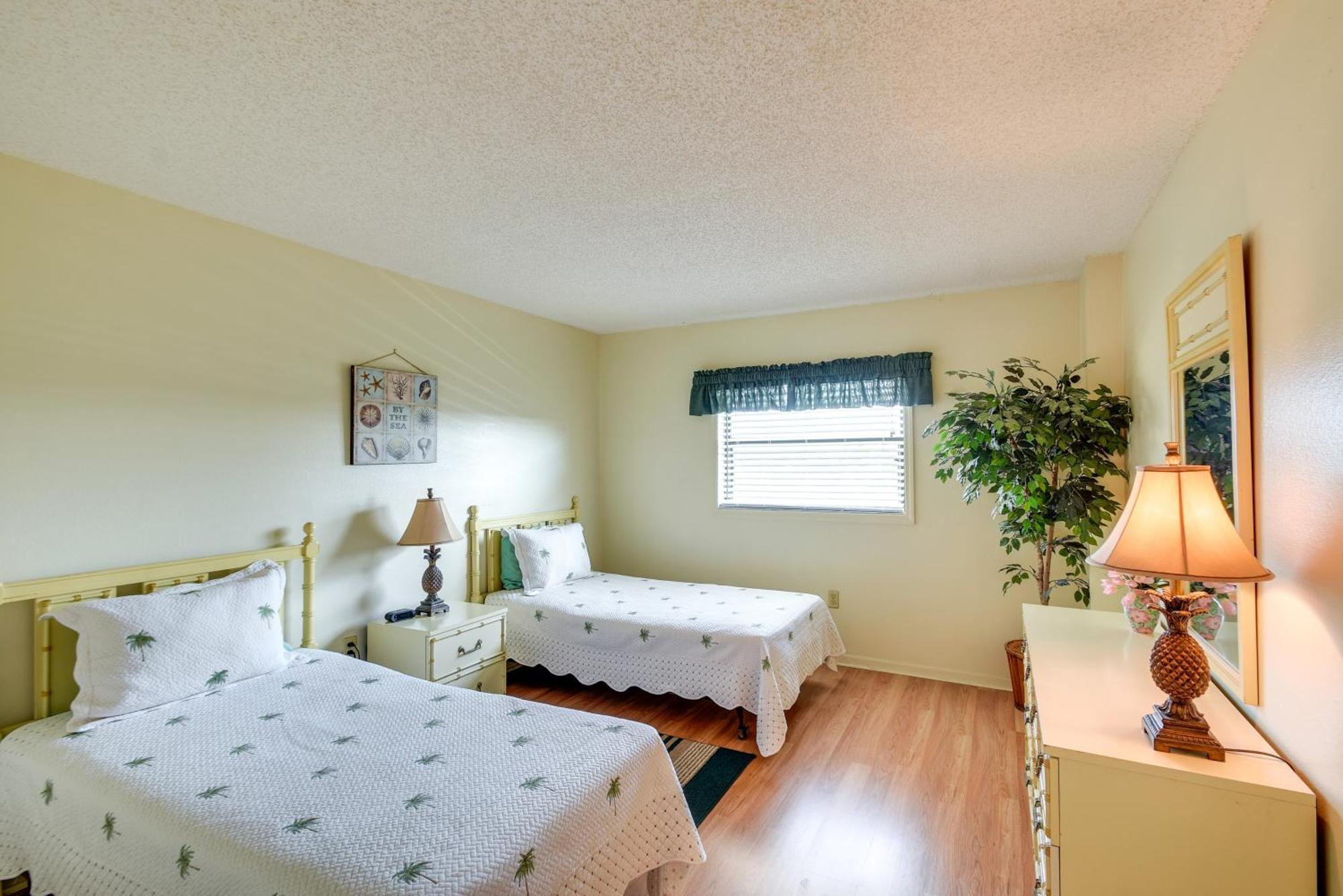 Coastal Condo With Balcony Walk To Madeira Beach! St. Pete Beach Exterior foto